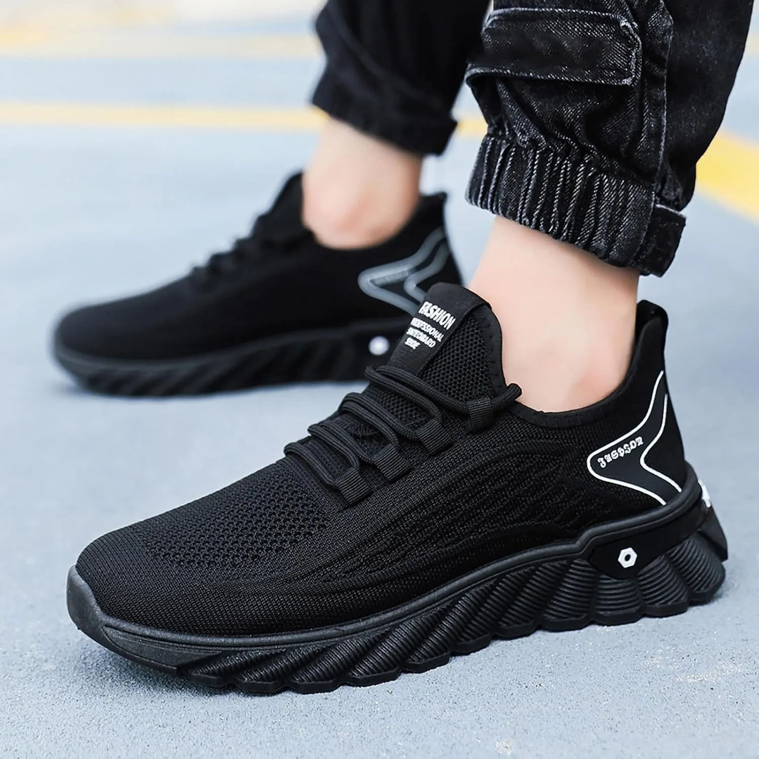 Comfortable Running Shoes for Men Gym Tennis Athletic Breathable Mesh Slip On Soft Sole Sneakers Lightweight Sports Fashion Non Slip Workout Casual Shoes with Hands Freee Lace Male