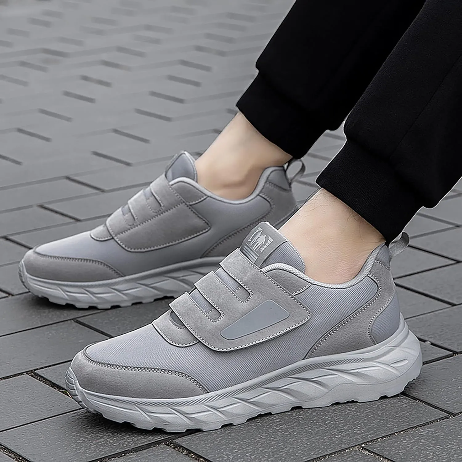 Slip on Walking Shoes Women Memory Foam Non Slip Running Shoes Wide Width Breathable Gym Workout Shoes Lightweight Fashion Sneakers